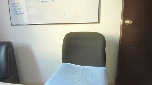 squirttati33 online show from November 2025 03:45:02 PM