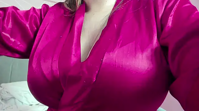 dolly zoe online show from March 2025 08:51:01 AM