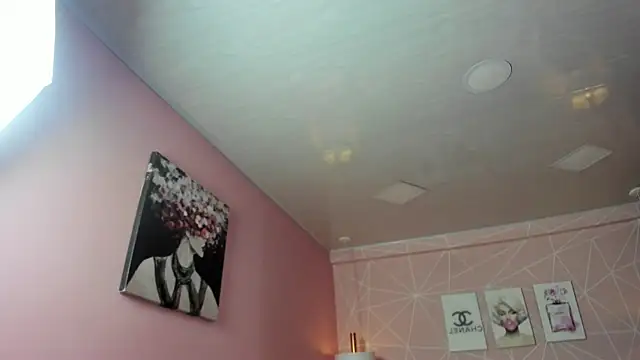 ayshel   online show from November 2025 10:31:01 PM