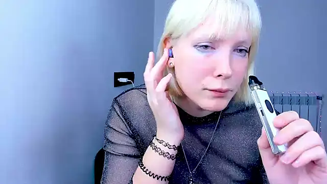 Snapshot of dollmore chatting on November 2025 02:55:02 AM dollmore online show from November 2025 02:55:02 AM