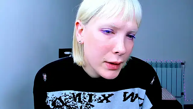 Snapshot of dollmore chatting on November 2025 07:03:02 AM dollmore online show from November 2025 07:03:02 AM