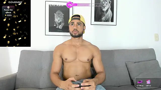 Snapshot of CHRISTIAN_DISICK chatting on June 2026 11:42:02 AM CHRISTIAN DISICK online show from June 2026 11:42:02 AM