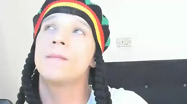 Snapshot of angelcortes chatting on December 2024 04:14:02 AM angelcortes online show from December 2024 04:14:02 AM