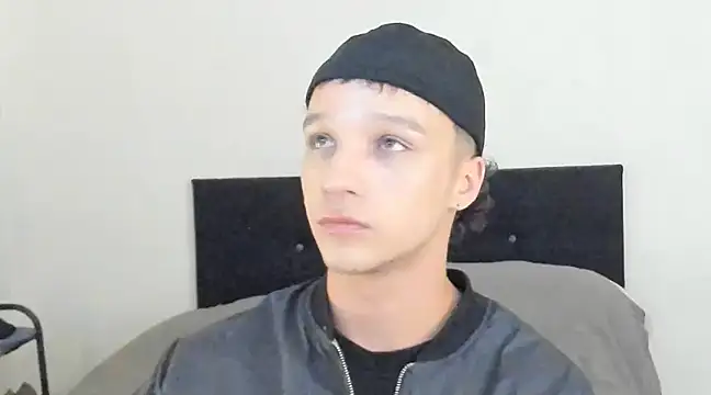 Snapshot of angelcortes chatting on December 2024 12:38:02 PM angelcortes online show from December 2024 12:38:02 PM