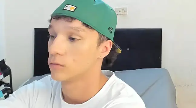 Snapshot of angelcortes chatting on January 2025 03:51:01 PM angelcortes online show from January 2025 03:51:01 PM