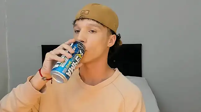 Snapshot of angelcortes chatting on March 2025 06:54:02 PM angelcortes online show from March 2025 06:54:02 PM