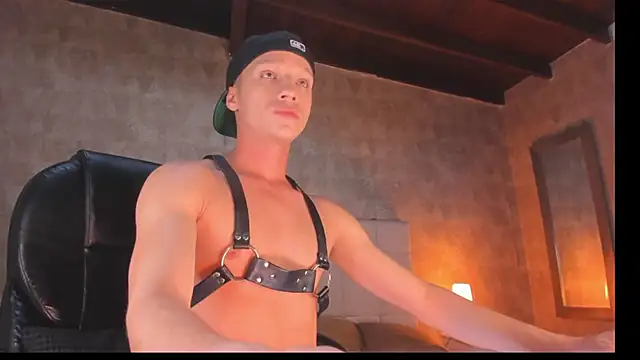 Snapshot of angelcortes chatting on November 2025 11:54:02 AM angelcortes online show from November 2025 11:54:02 AM