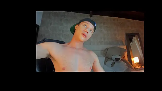 Snapshot of angelcortes chatting on January 2026 08:11:02 PM angelcortes online show from January 2026 08:11:02 PM