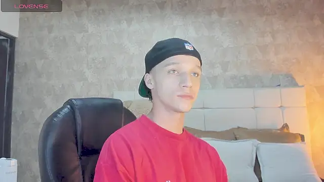 Snapshot of angelcortes chatting on January 2026 09:52:02 PM angelcortes online show from January 2026 09:52:02 PM