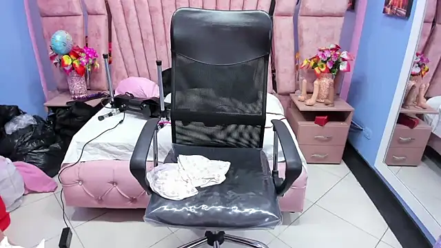 HornySkinny26 online show from October 2025 04:34:02 AM