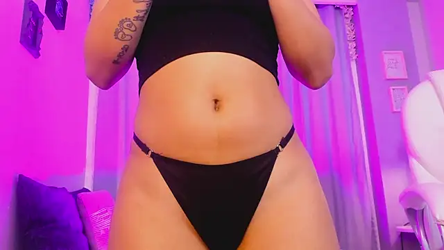 CoralineRicce  online show from December 2024 04:59:01 AM