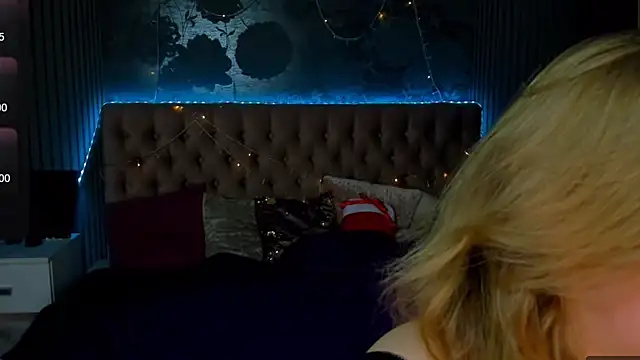 Snapshot of DellaRowe chatting on January 2025 07:18:02 PM DellaRowe online show from January 2025 07:18:02 PM