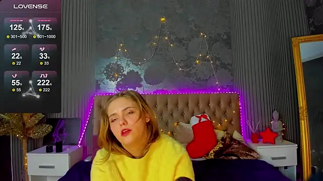 Snapshot of DellaRowe chatting on January 2025 07:17:01 PM DellaRowe online show from January 2025 07:17:01 PM