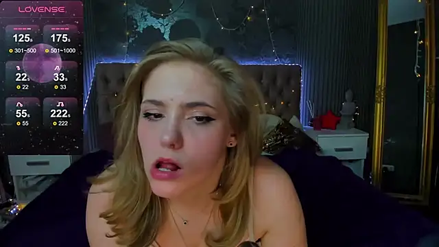 Snapshot of DellaRowe chatting on January 2025 04:18:02 PM DellaRowe online show from January 2025 04:18:02 PM