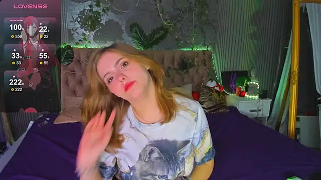 Snapshot of DellaRowe chatting on January 2025 06:12:01 AM DellaRowe online show from January 2025 06:12:01 AM