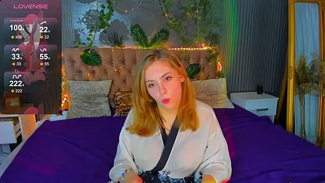 Snapshot of DellaRowe chatting on February 2025 04:36:01 PM DellaRowe online show from February 2025 04:36:01 PM