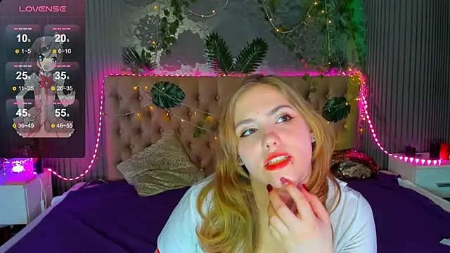 Snapshot of DellaRowe chatting on February 2025 04:22:01 PM DellaRowe online show from February 2025 04:22:01 PM