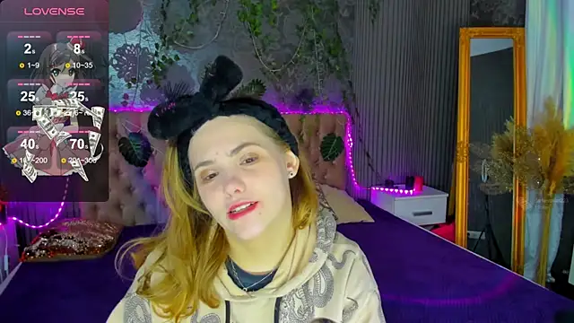 Snapshot of DellaRowe chatting on February 2025 01:36:01 PM DellaRowe online show from February 2025 01:36:01 PM