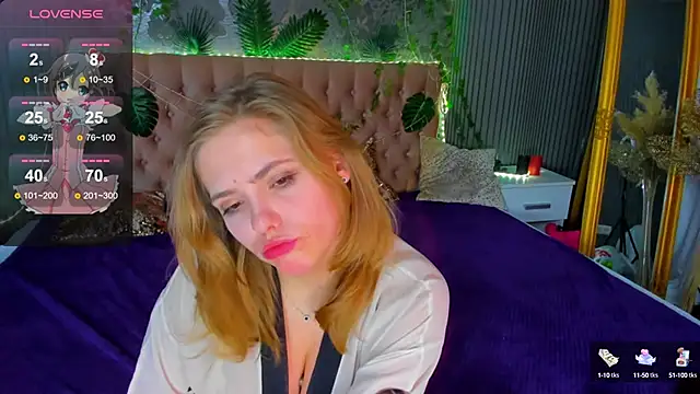 Snapshot of DellaRowe chatting on February 2025 10:50:02 PM DellaRowe online show from February 2025 10:50:02 PM