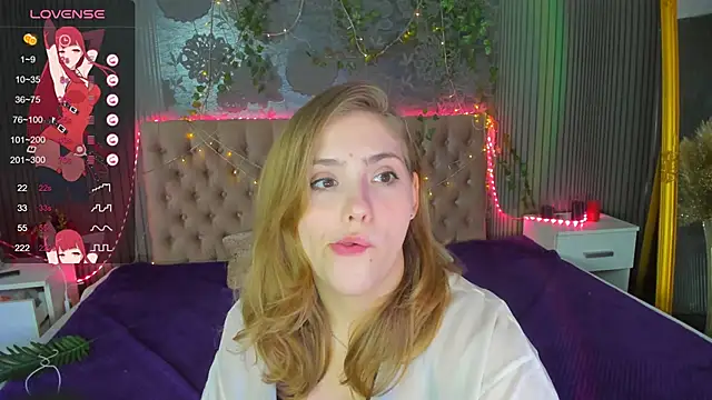 Snapshot of DellaRowe chatting on March 2025 01:18:02 PM DellaRowe online show from March 2025 01:18:02 PM