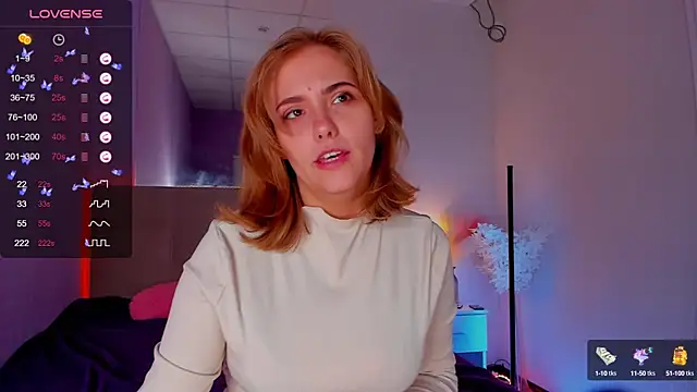 Snapshot of DellaRowe chatting on October 2025 12:14:02 PM DellaRowe online show from October 2025 12:14:02 PM