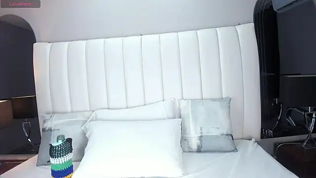 MelanieKlaus online show from February 2025 04:25:02 AM