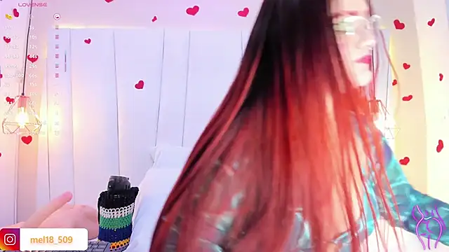 MelanieKlaus online show from October 2025 11:33:02 AM