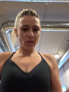 petrouchkaaa  online show from January 2025 10:06:01 AM