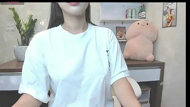 Mimini- online show from October 2025 04:18:02 AM