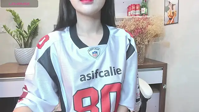 Mimini- online show from November 2025 03:53:02 AM