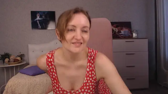 Snapshot of BettyFootFetish chatting on November 2025 08:28:01 AM BettyFootFetish online show from November 2025 08:28:01 AM