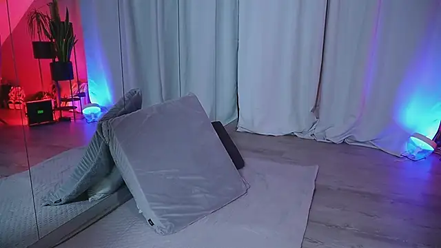 hotmilfbitch online show from March 2025 11:05:01 PM