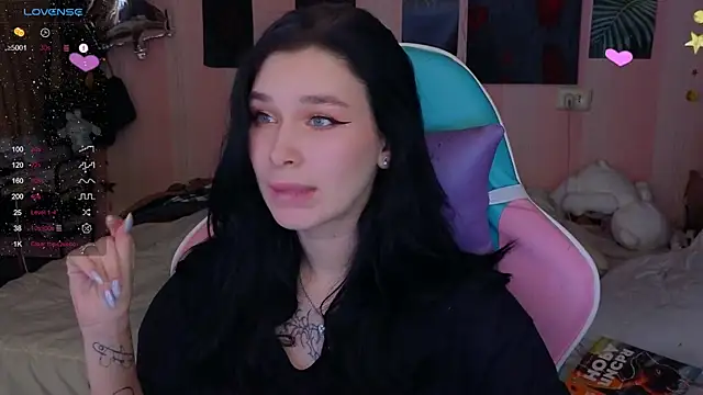 Amanda Tender online show from February 2025 09:27:02 PM