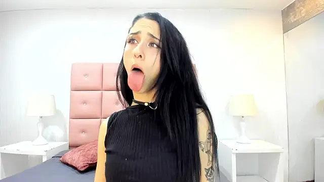 lhiamfit online show from January 2025 05:41:02 AM