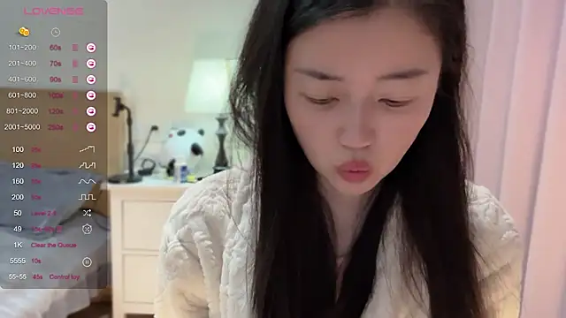 A-xena online show from January 2025 02:09:01 AM