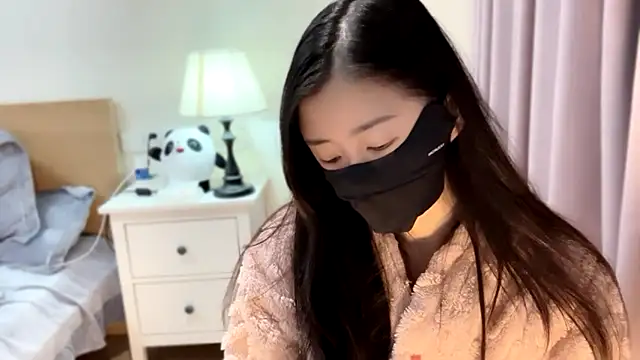 A-xena online show from February 2025 01:53:02 PM