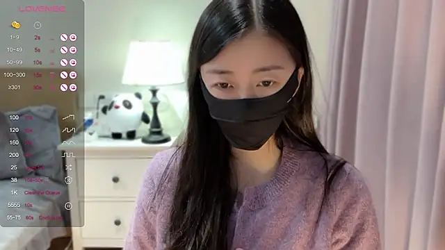 A-xena online show from February 2025 01:44:01 PM