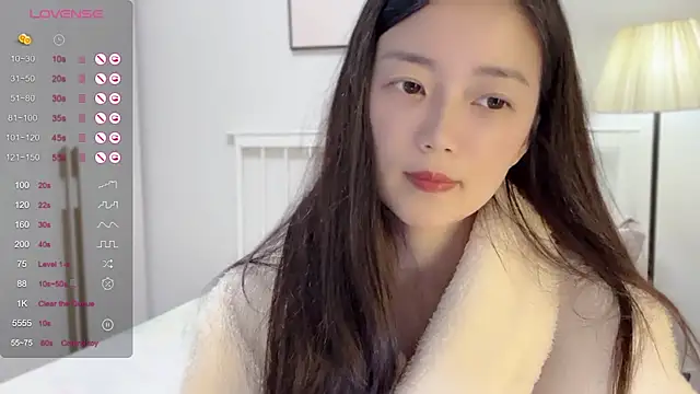 A-xena online show from February 2025 01:44:02 PM