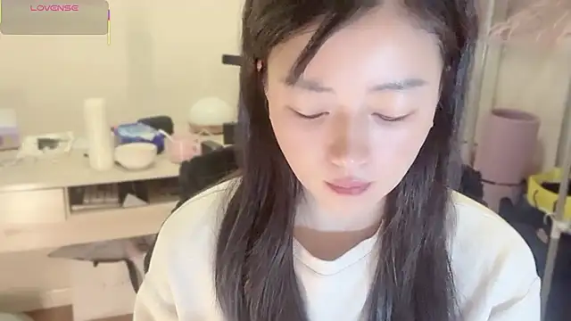 A-xena online show from December 2025 02:32:02 AM