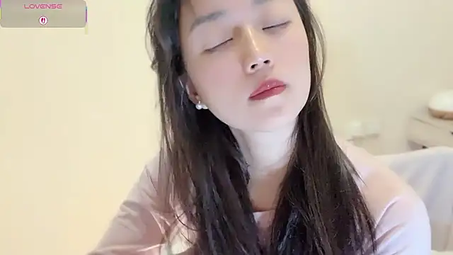 A-xena online show from December 2025 02:42:02 AM