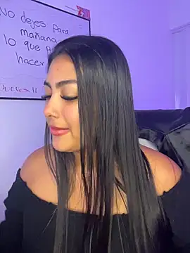 NatashaBrown12 online show from November 2025 12:38:02 PM