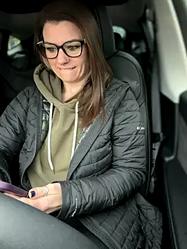 Snapshot of LadyLena1 chatting on January 2026 07:05:02 PM LadyLena1 online show from January 2026 07:05:02 PM