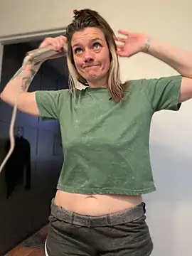 Snapshot of LadyLena1 chatting on January 2026 12:12:02 AM LadyLena1 online show from January 2026 12:12:02 AM