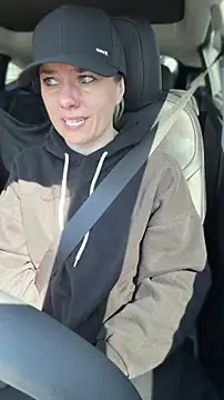 LadyLena1 online show from April 2026 06:19:01 PM