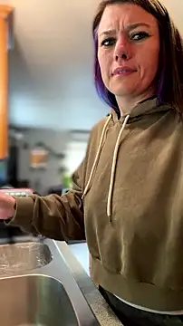 LadyLena1 online show from June 2026 10:40:02 PM