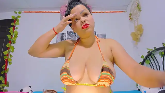 Alhelqueen online show from September 2025 07:30:01 PM