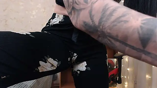 JuicyJess online show from January 2025 11:08:01 PM