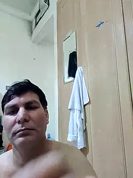 ZIMMY25 online show from April 2026 06:50:02 AM