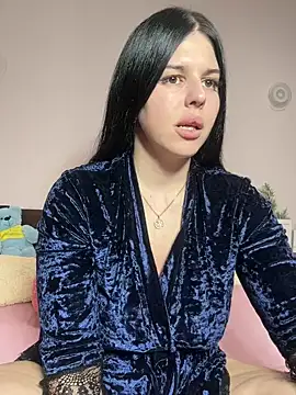 Annatrybebetter online show from December 2024 08:43:01 PM