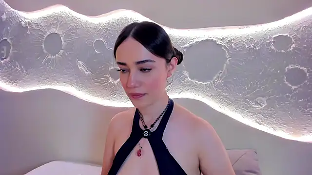 Snapshot of Kate_Amaretto_ chatting on December 2025 09:42:01 PM Kate Amaretto online show from December 2025 09:42:01 PM